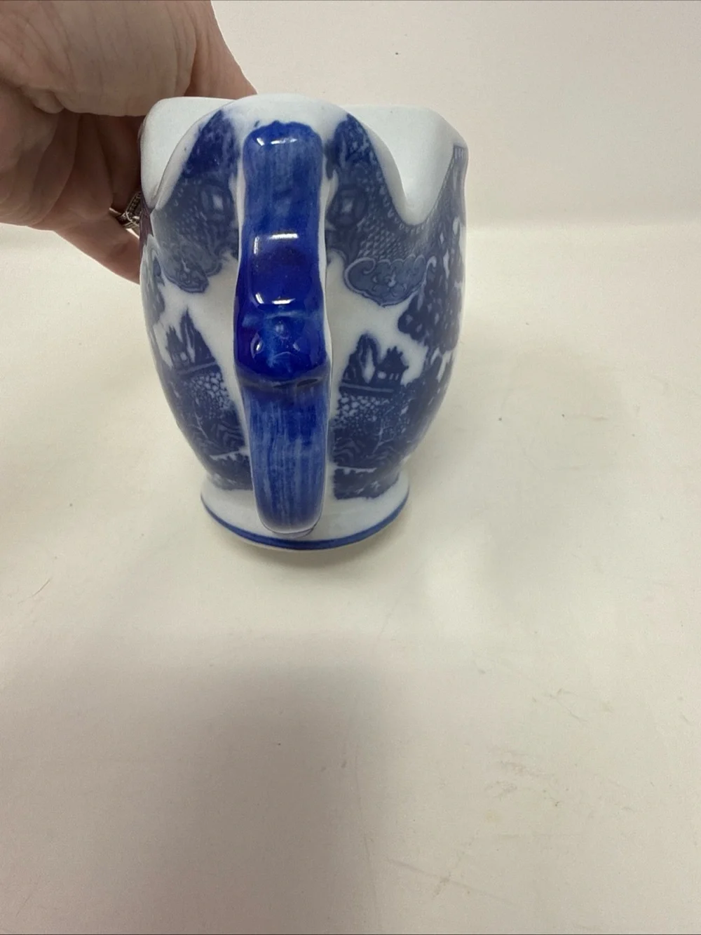 Vintage Victoria Ironstone Scuttle Shape Blue White Flow Willow Shaving Mug.